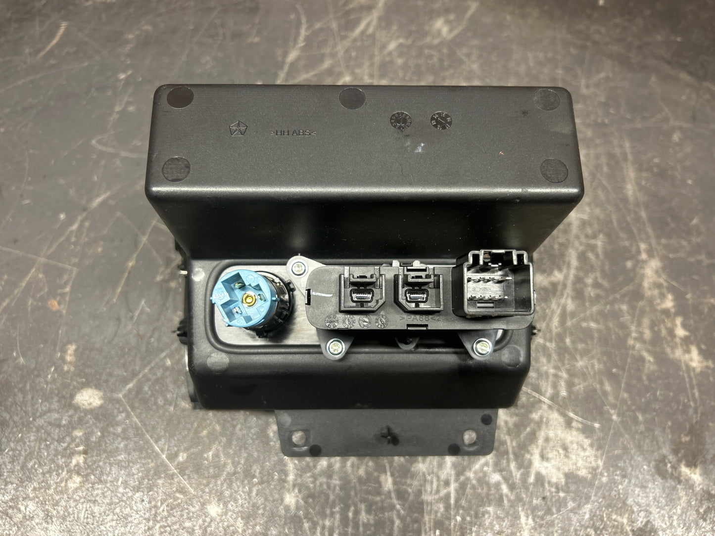 2014-2015 Jeep Grand Cherokee SRT8 Dash Storage Bin/Ashtray OEM X90020202SF