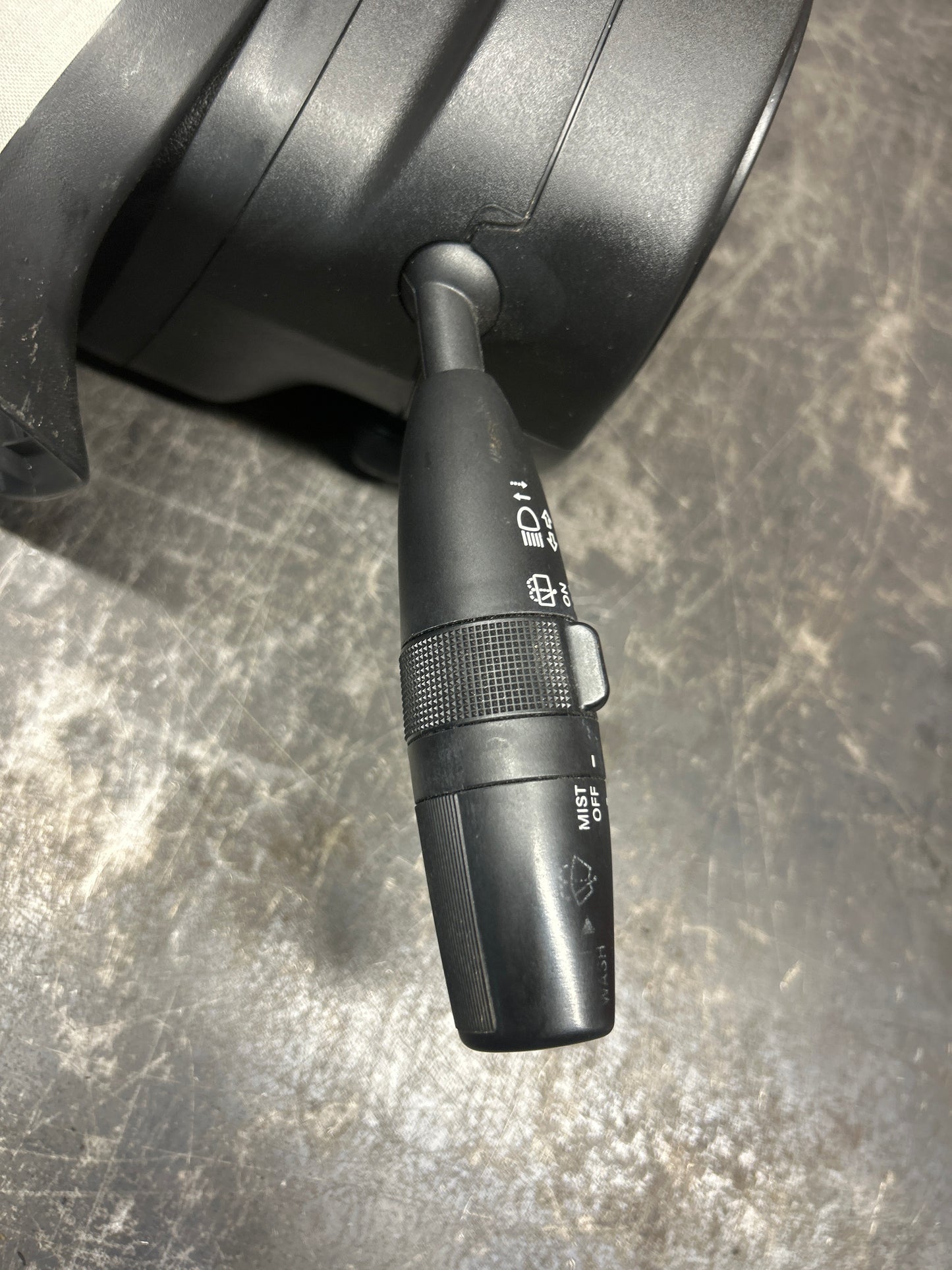 14-15 Jeep Grand Cherokee SRT8 Steering Column Turn Signal & Wiper Combo Switch