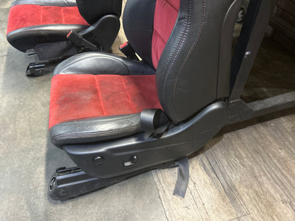 15-17 Jeep Grand Cherokee SRT Radar Red W/Ent Screen Front Rear Complete Set OEM