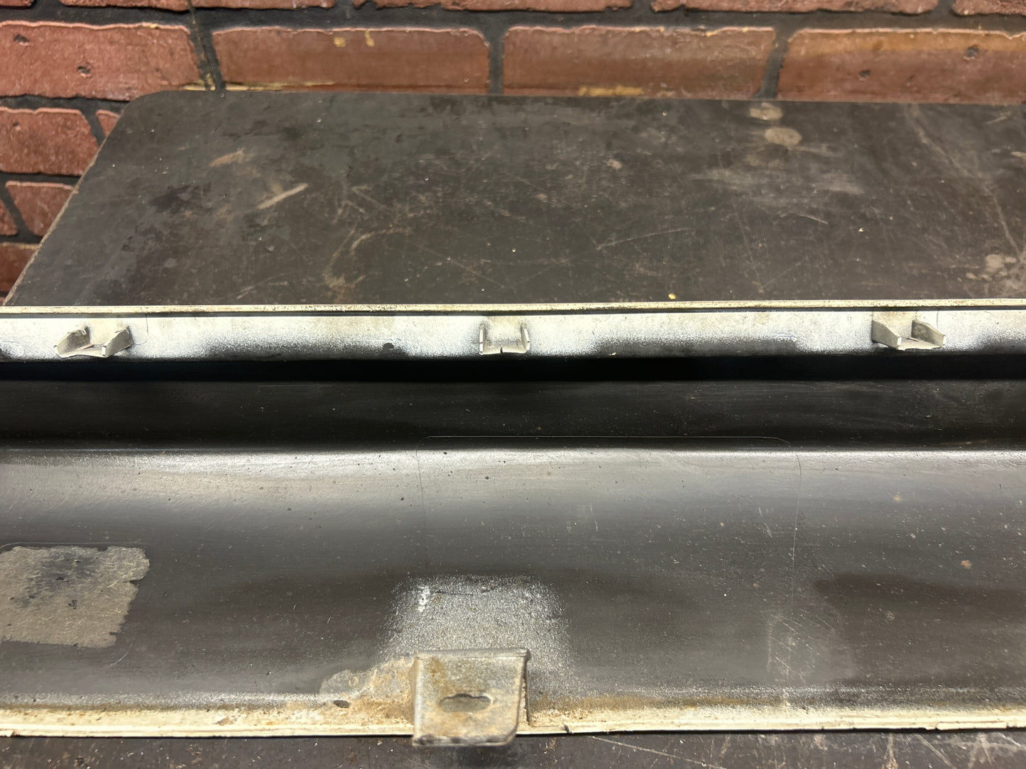 2014-2021 JEEP GRAND CHEROKEE LEFT DRIVER SIDE SKIRT ROCKER MOLDING PANEL OEM