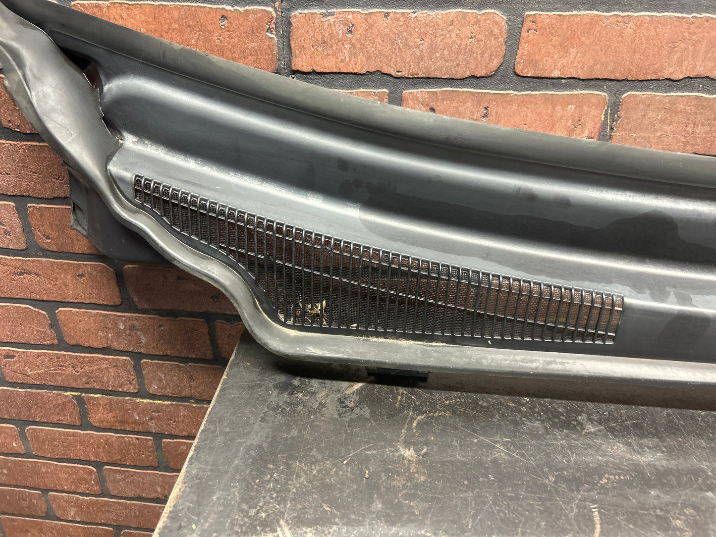 2011-2015 Jeep Grand Cherokee SRT Front Black Upper Cowl Panel 55079197AH