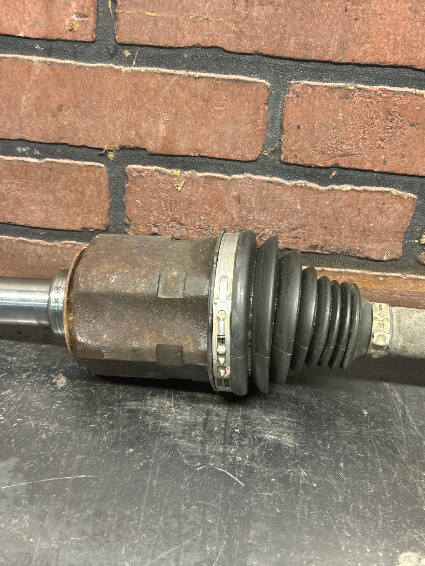2011-2021 JEEP GRAND CHEROKEE SRT 4WD FRONT LEFT DRIVER SIDE AXLE SHAFT OEM