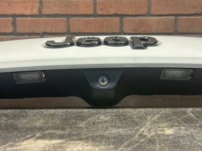 15-21 JEEP GRAND CHEROKEE TAILGATE TRIM WITH CAMERA OEM SRT 1WD55TRMAD