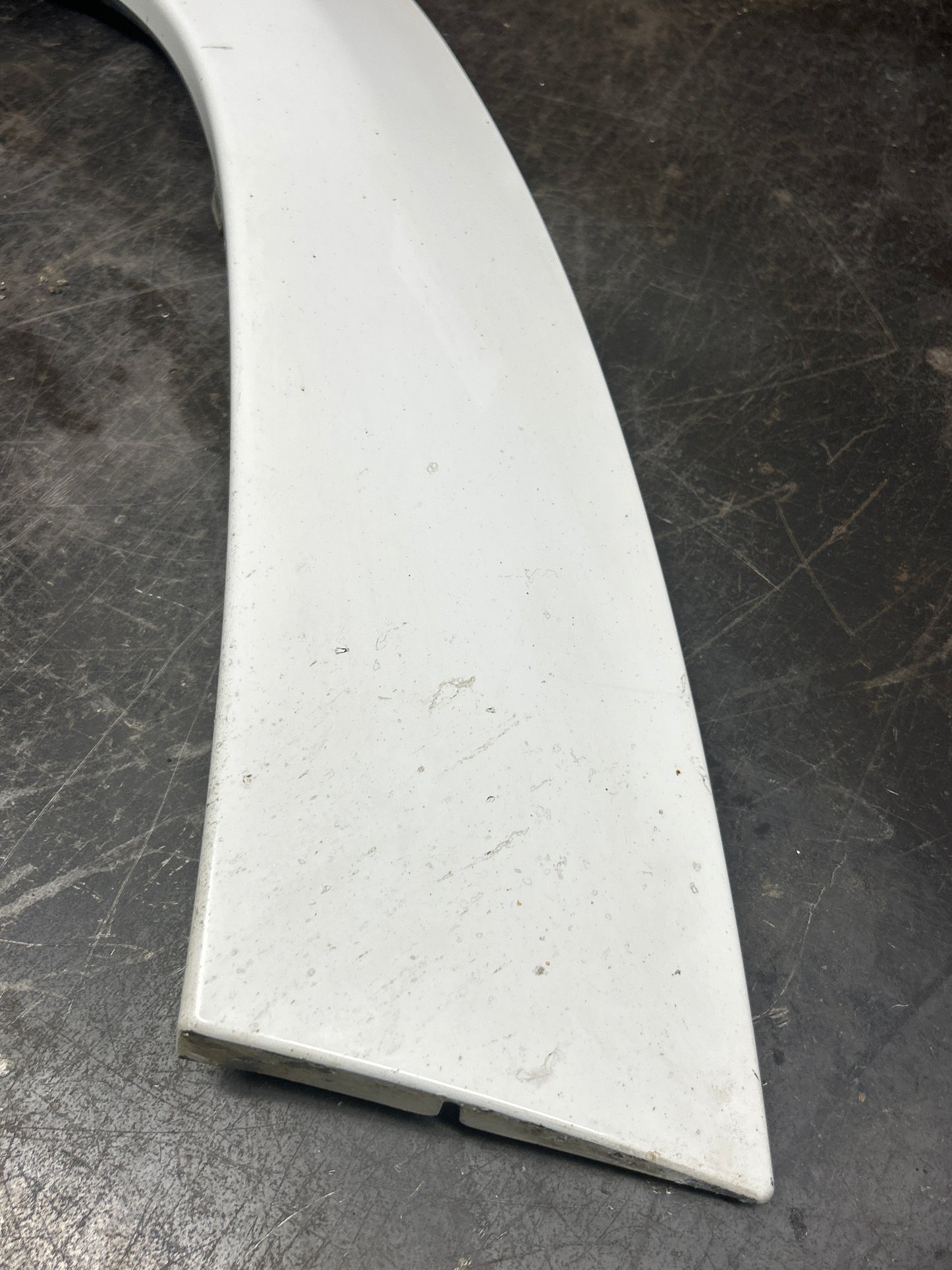 2014-2021 GRAND CHEROKEE SRT/TRACKHAWK WK2 FRONT LEFT DRIVER FENDER FLARE TRIM
