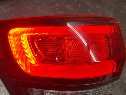 15-21 Jeep Grand Cherokee SRT Driver Left Tail Light  Assembly OEM 68142943AE