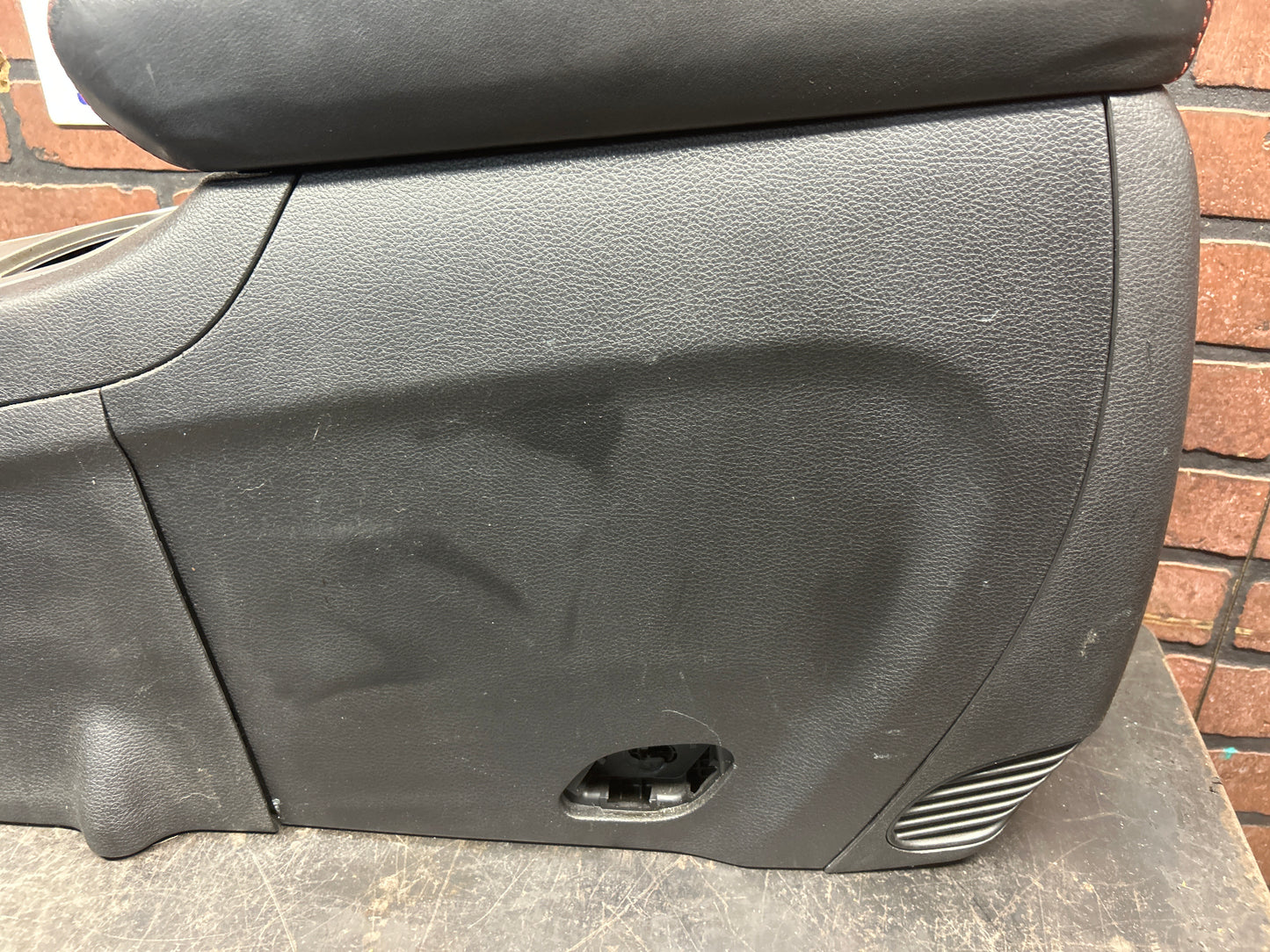 2014-2023 Jeep Grand Cherokee SRT Center Console Arm Rest & Cup Holder Assembly