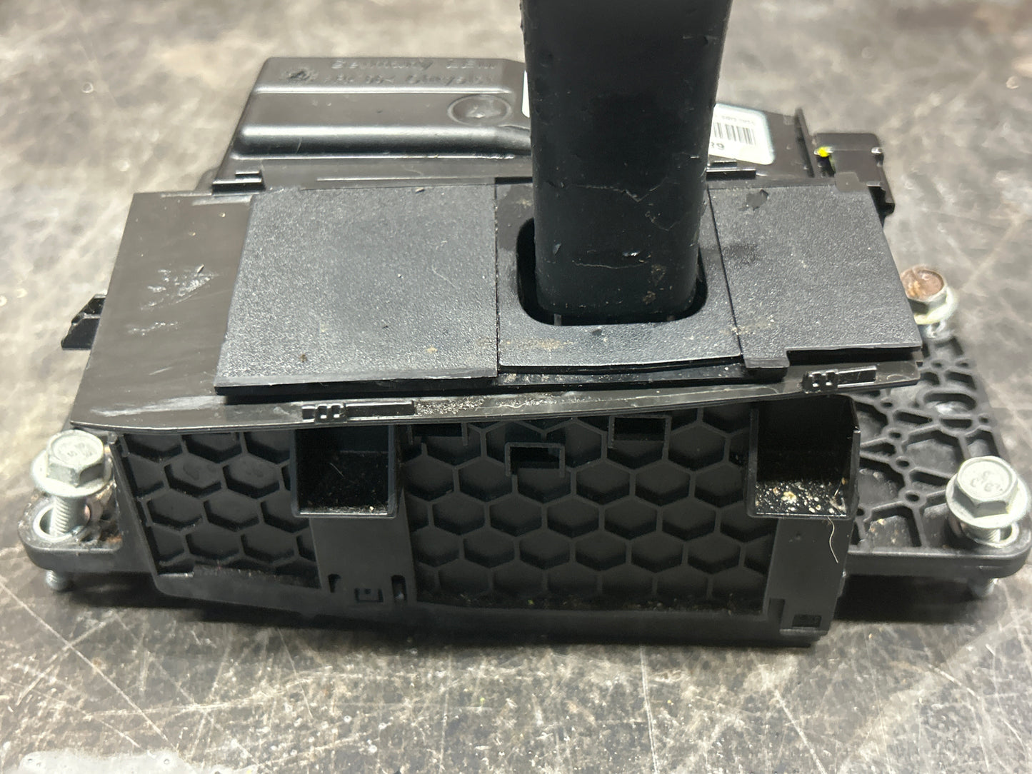 14- 15 Jeep Grand Cherokee Automatic Transmission Gear Shifter OEM 68166105AE