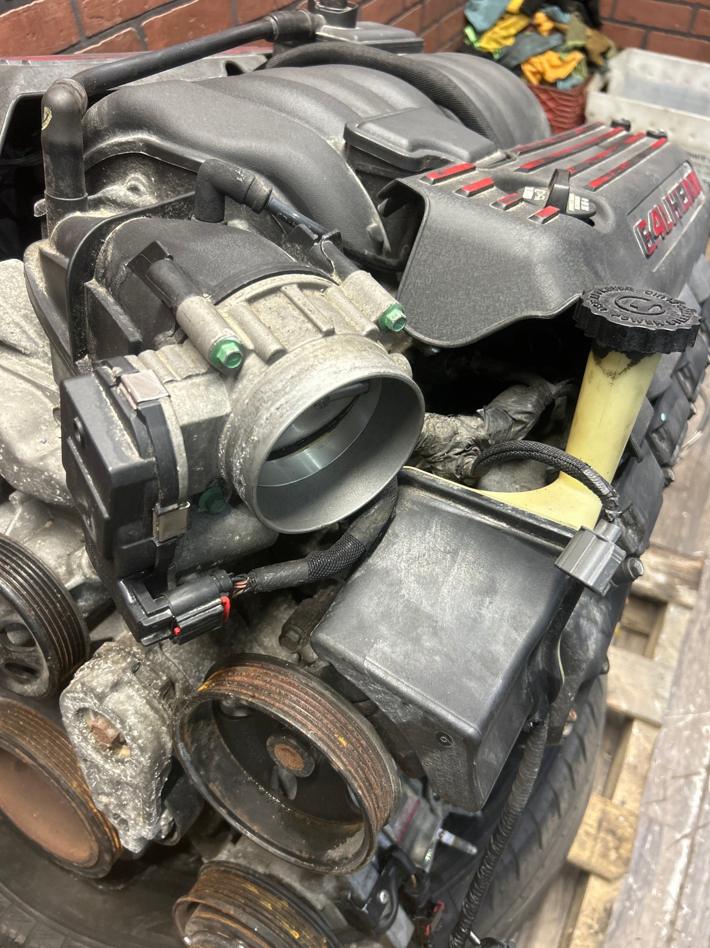 OEM 2015 WK2 Jeep Grand Cherokee SRT 6.4L Hemi 392 Engine Leakdown Tested 160k