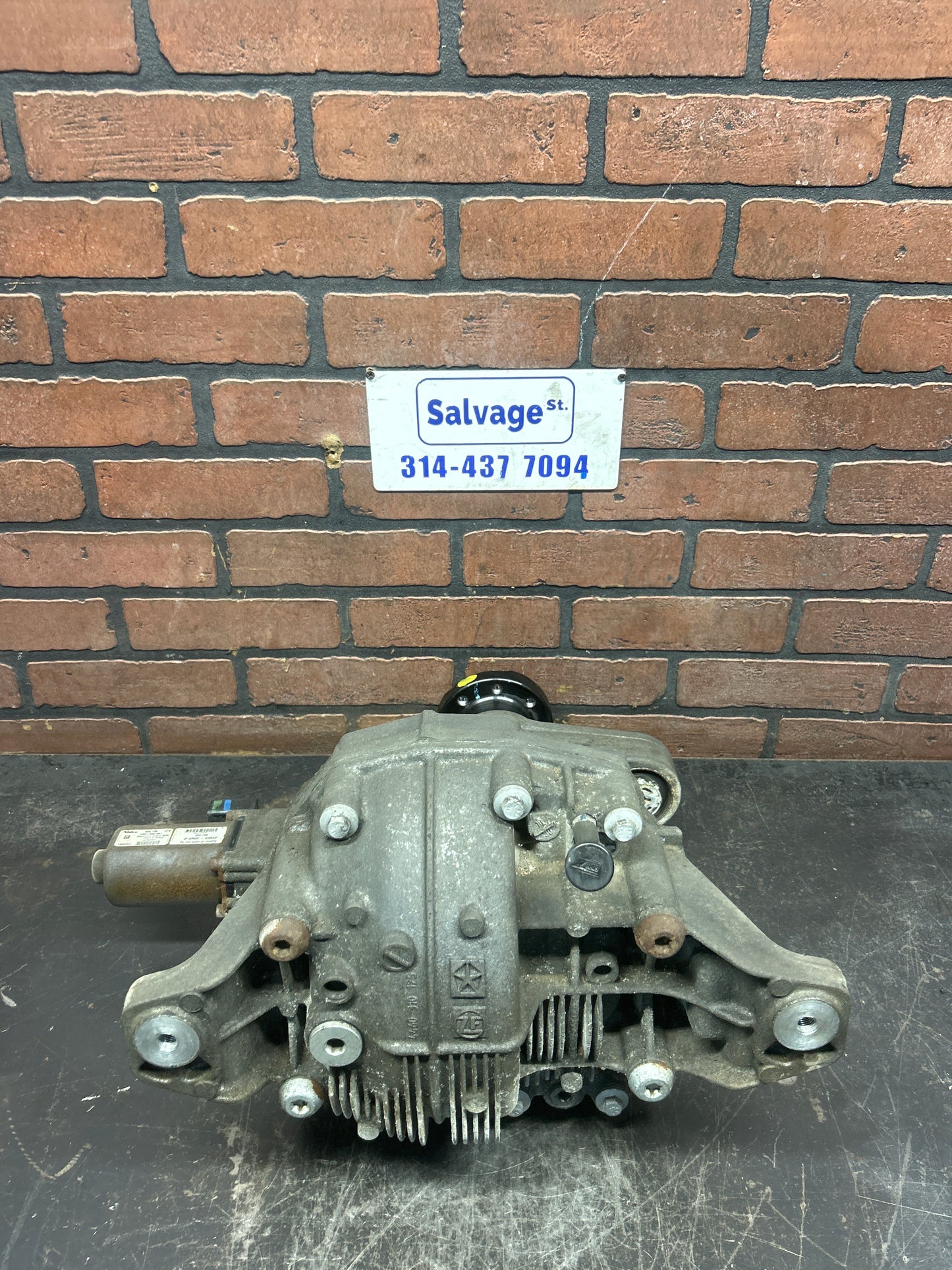 2014-2021 Jeep Grand Cherokee SRT OEM Rear 3.70 Differential Carrier 68184732