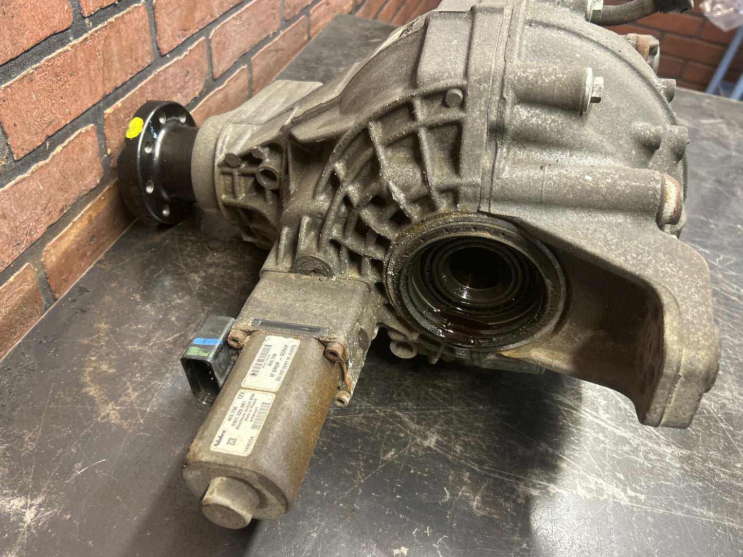 2014-2021 Jeep Grand Cherokee SRT OEM Rear 3.70 Differential Carrier 68184732