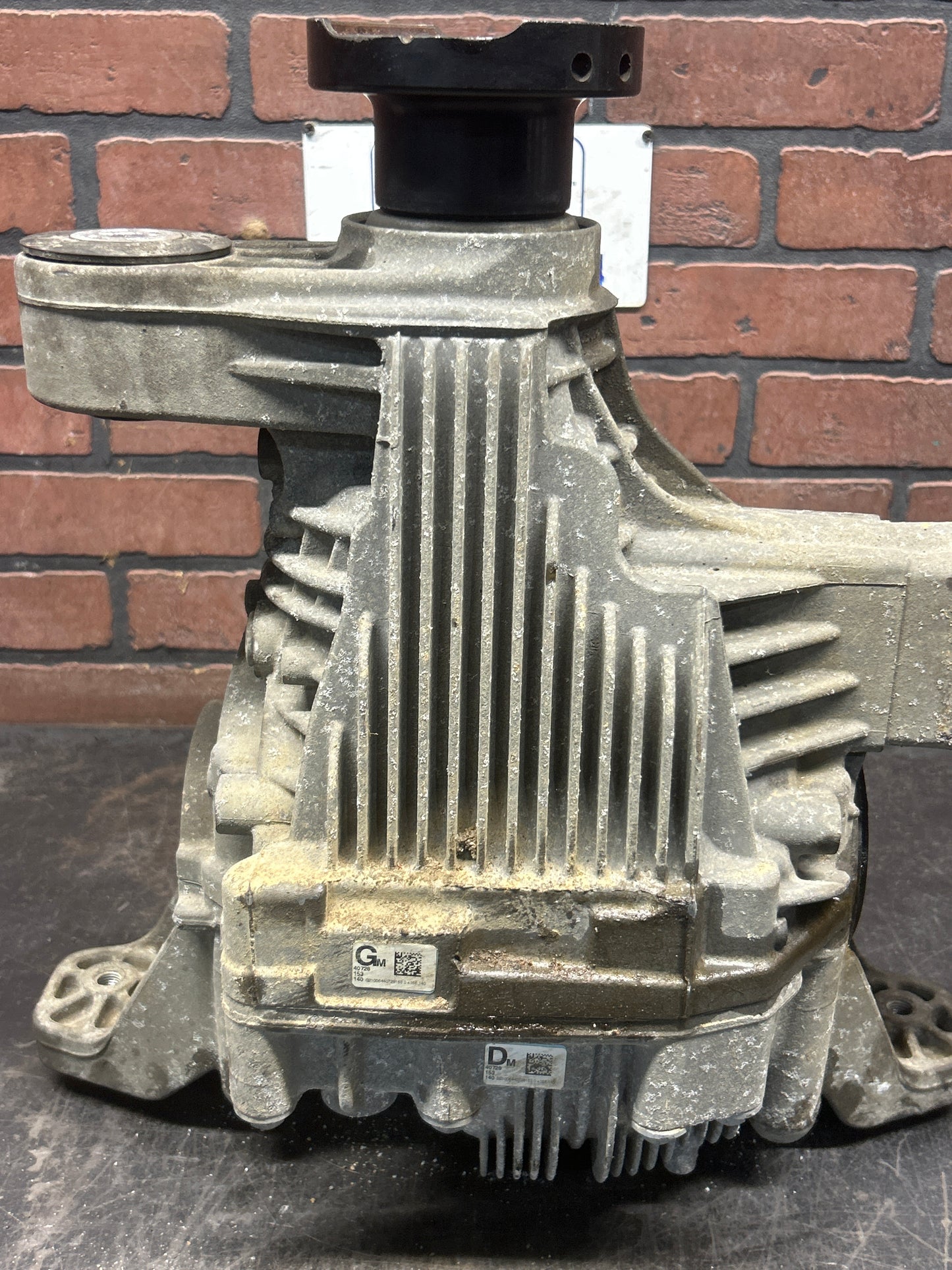 2014-2021 Jeep Grand Cherokee SRT OEM Rear 3.70 Differential Carrier 68184732
