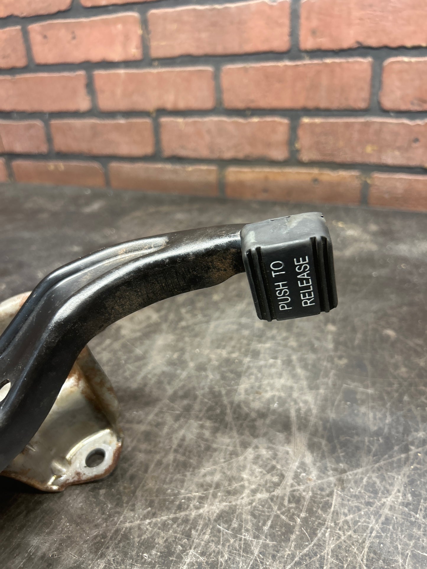 2011-2021 JEEP GRAND CHEROKEE SRT WK2 EMERGENCY PARK PARKING BRAKE PEDAL OEM