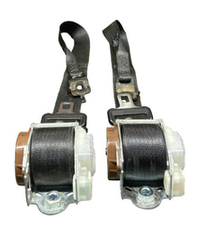 2014-2018 JEEP GRAND CHEROKEE SRT OEM REAR OUTER SEATBELT RETRACTOR SET PAIR
