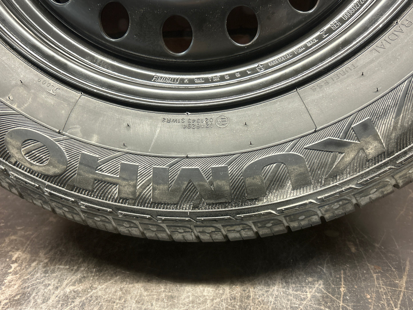 2011-2026 Jeep Grand Cherokee SRT Full Size Spare Wheel Tire Kumho 245/65 R18