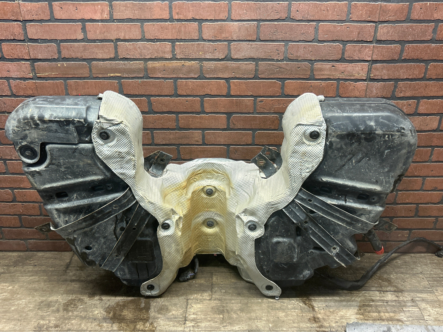 2011-2018 Jeep Grand Cherokee SRT 392 OEM Fuel Gas Tank 25 US Gallons 68214447AA