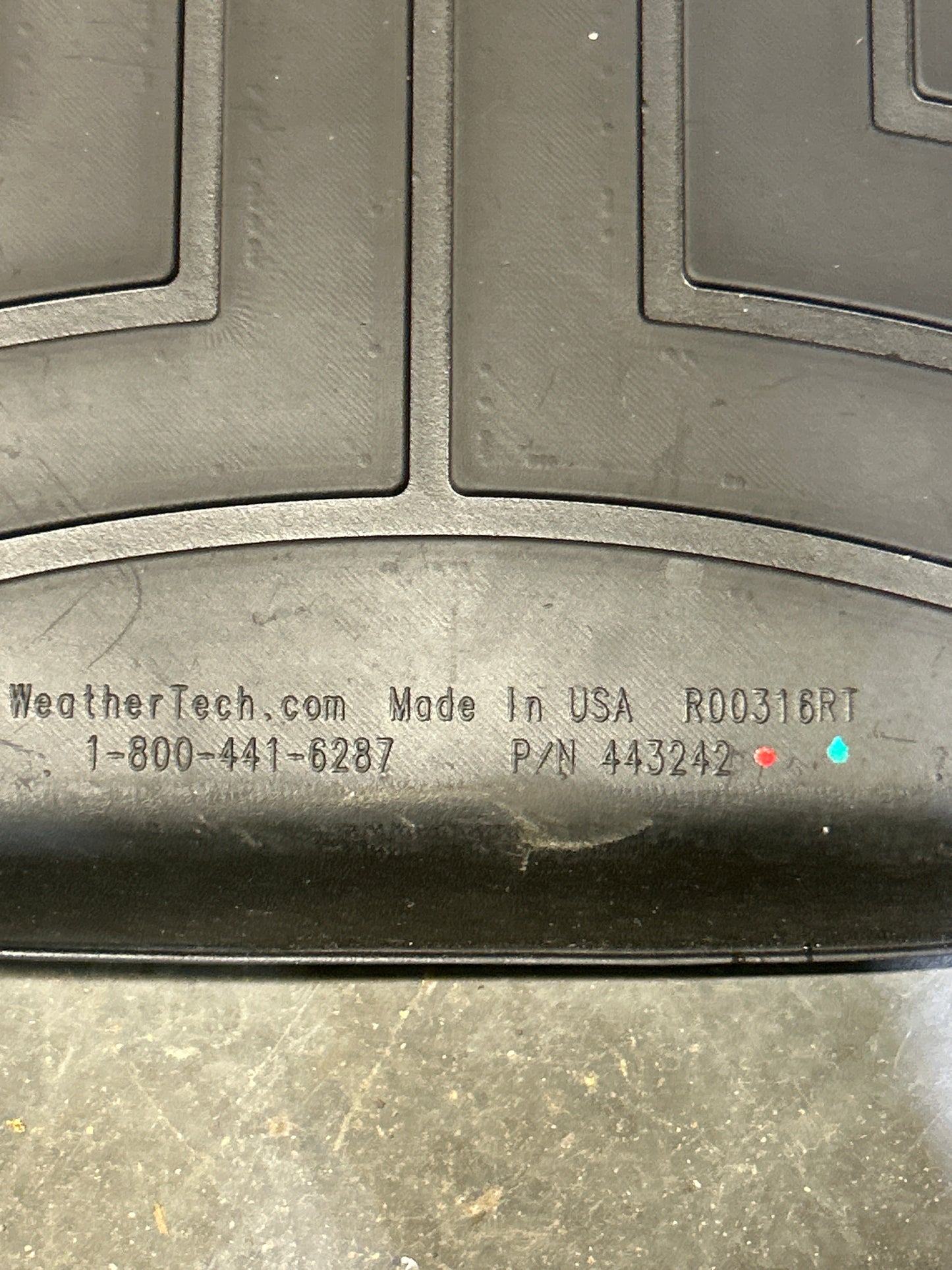 11-20 Jeep Grand Cherokee 11-14 Dodge Durango WeatherTech Floor Mats & Cargo Mat
