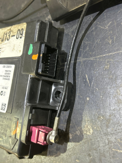 2015 Jeep Grand Cherokee SRT BCM ECU PCM Pedal Ignition Hub Receiver Package OEM