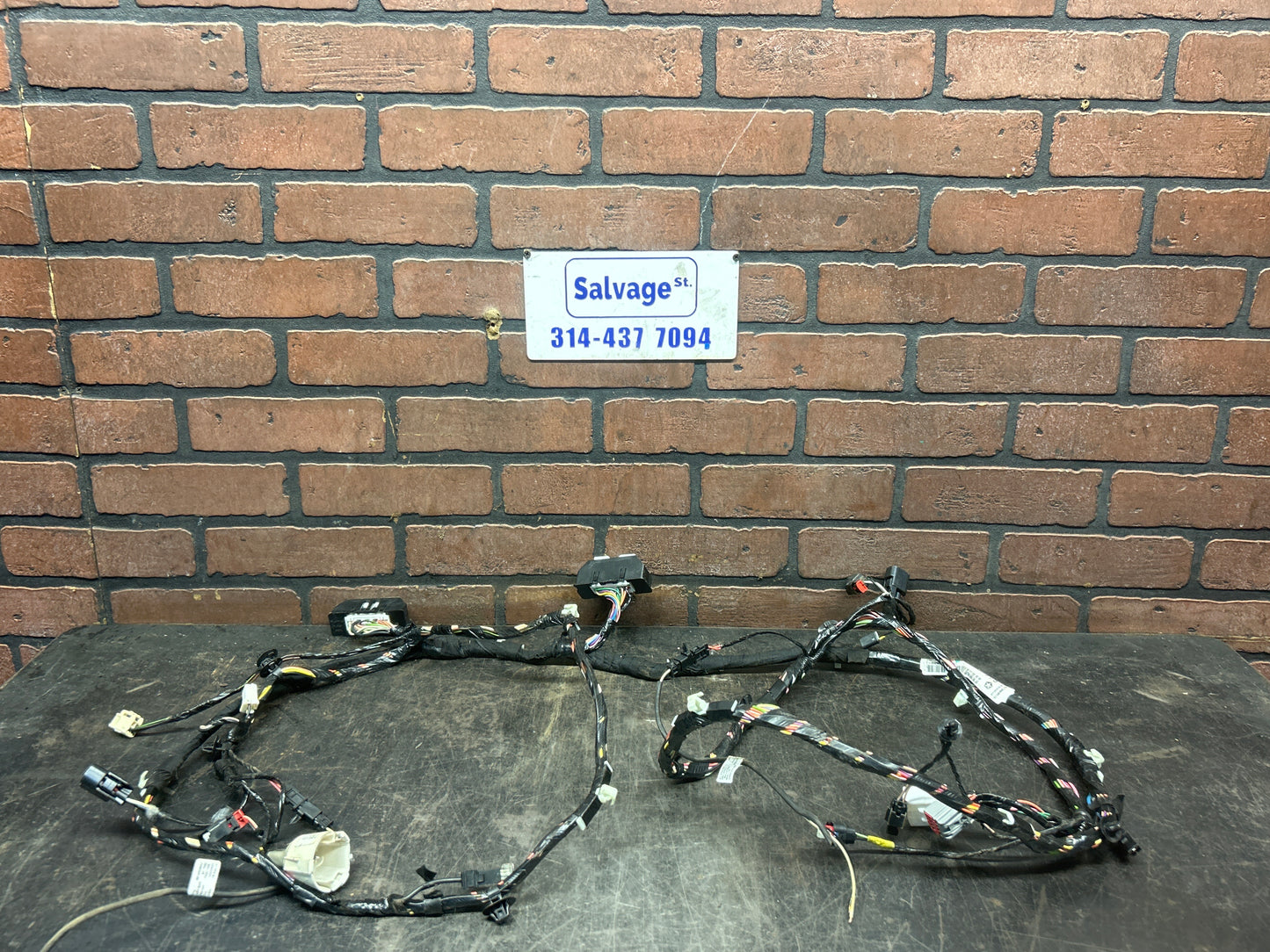 2014-2015 Jeep Grand Cherokee Tailgate Wiring Wire Harness OEM 68136775AC