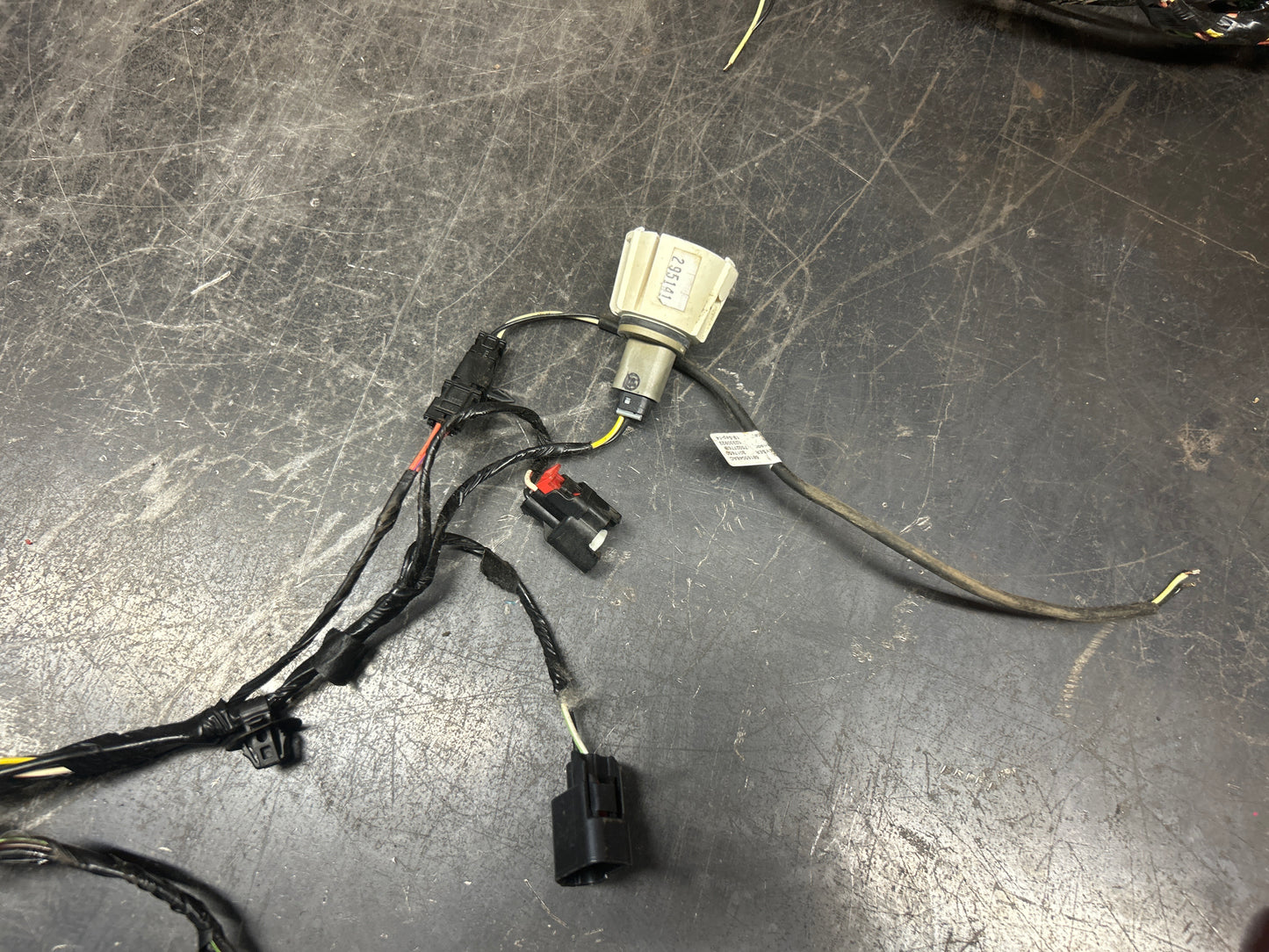 2014-2015 Jeep Grand Cherokee Tailgate Wiring Wire Harness OEM 68136775AC