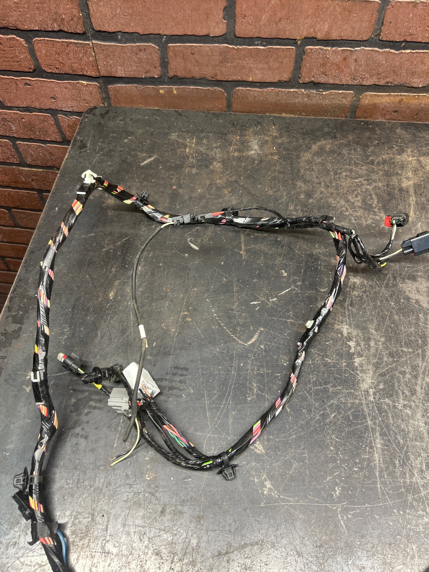 2014-2015 Jeep Grand Cherokee Tailgate Wiring Wire Harness OEM 68136775AC