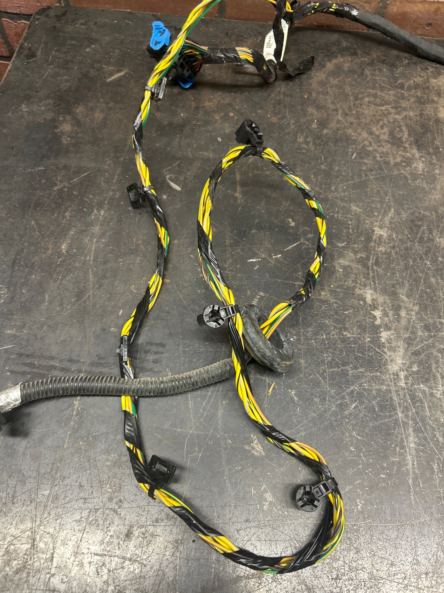 2015 Jeep Grand Cherokee SRT Jumper Wire Wiring Harness 68232476AA