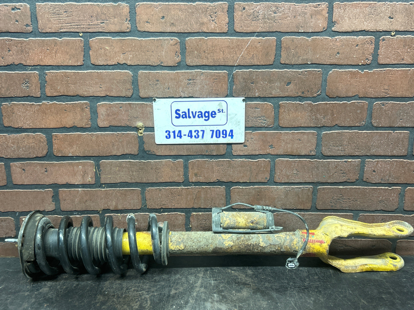 12-17 Jeep Grand Cherokee SRT OEM Shock Absorber Left Front 05181507AC