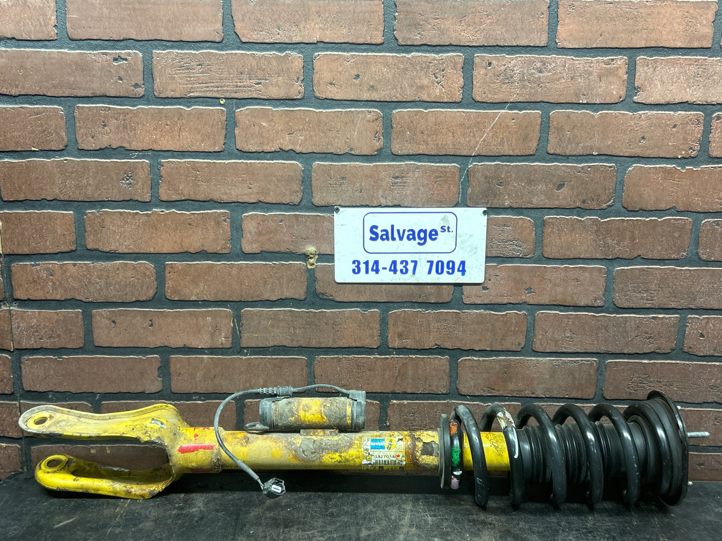12-17 Jeep Grand Cherokee SRT OEM Shock Absorber Right Front RH 05181701AC