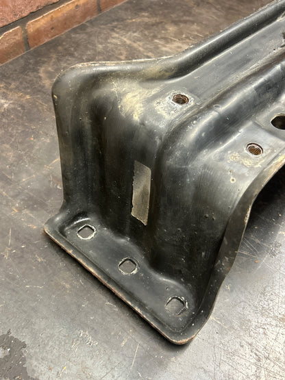 14-21 Jeep Grand Cherokee/Durango SRT Crossmember Mount Bracket 68252525AA OEM