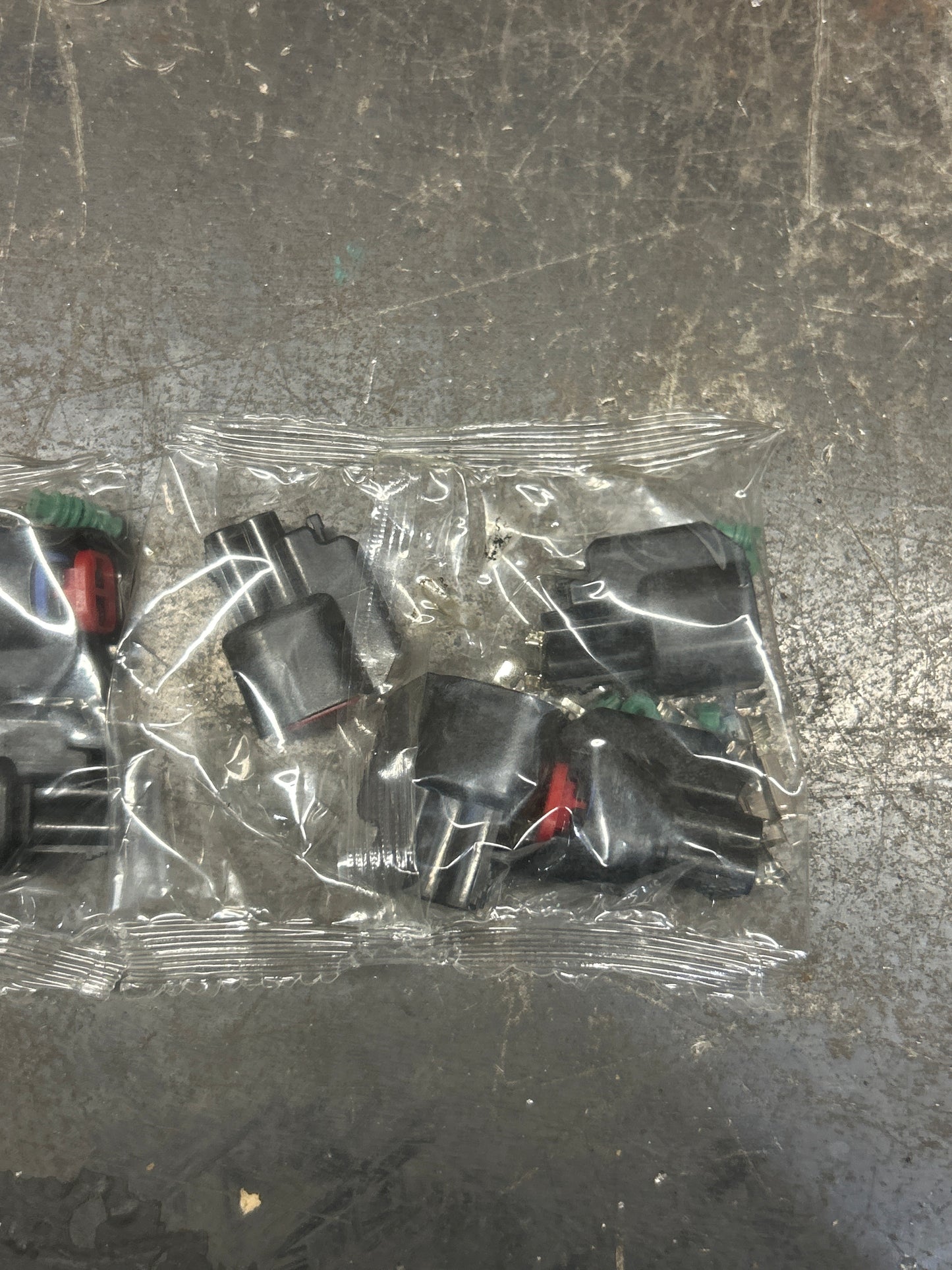 15-21 Dodge Charger Hellcat 600cc 6.2 & 6.4 OEM Fuel Injector Set 68170238AB