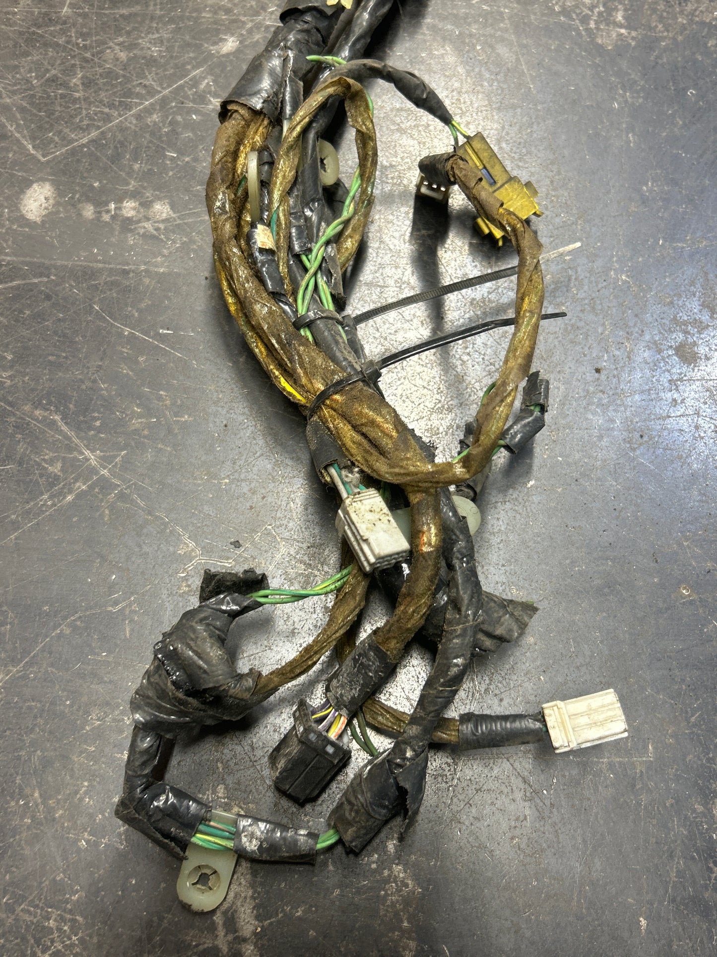 2006 Dodge Viper SRT10 Right-Side Body Cabin Wiring Harness OEM 5029919AC