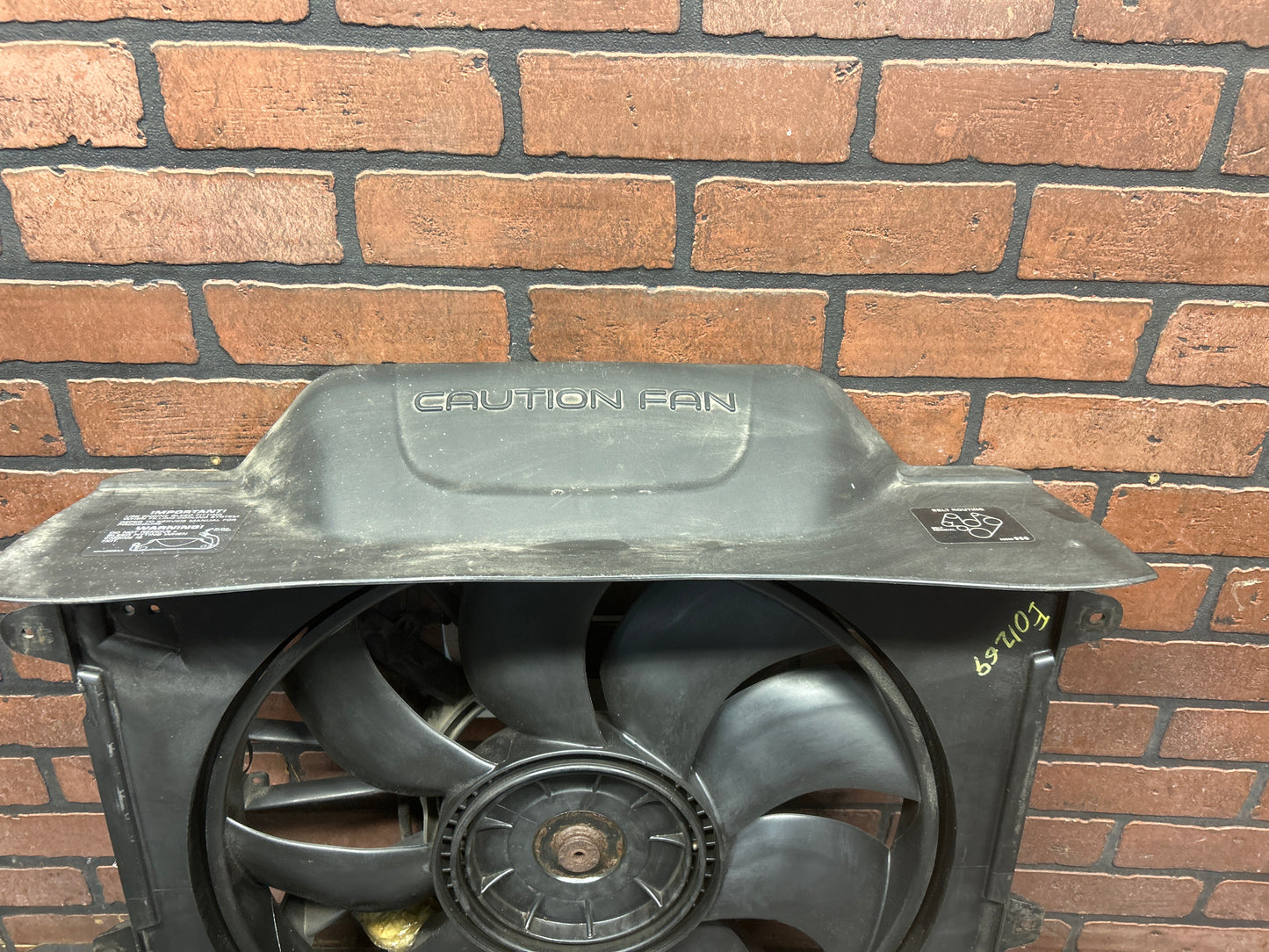 01-04 Jeep Grand Cherokee OEM Radiator Hydraulic Cooling Fan Motor 52079986AE