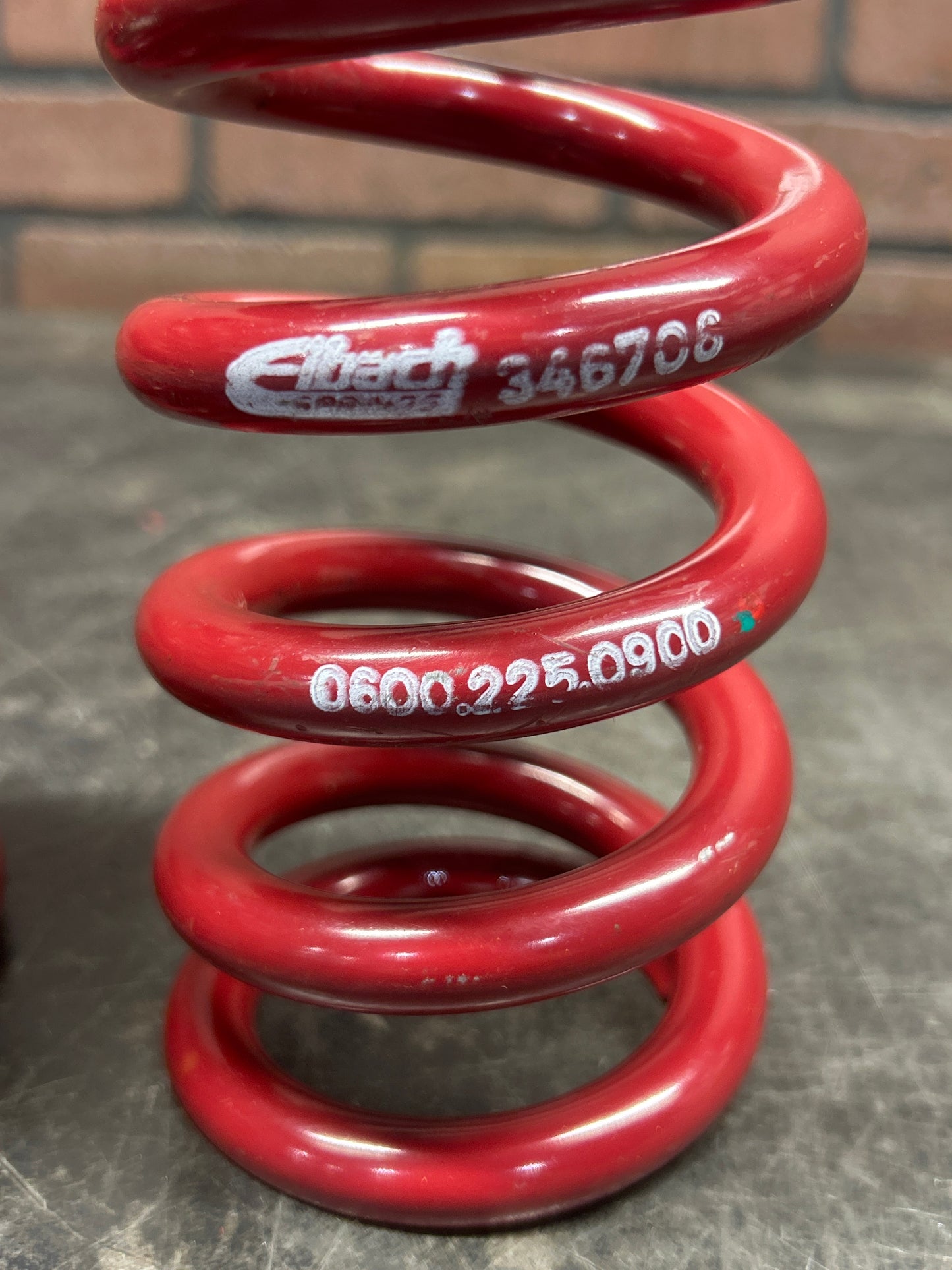 ERS Eibach Linear Main Spring Set Dia 2.25" Len 6" Rate 900lbs/in 0600.225.0900