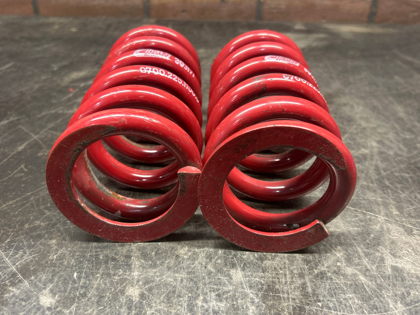 ERS Eibach Linear Main Spring Set  Dia. 2.25 in 7.00 in 1100 lbs 0700.225.1100