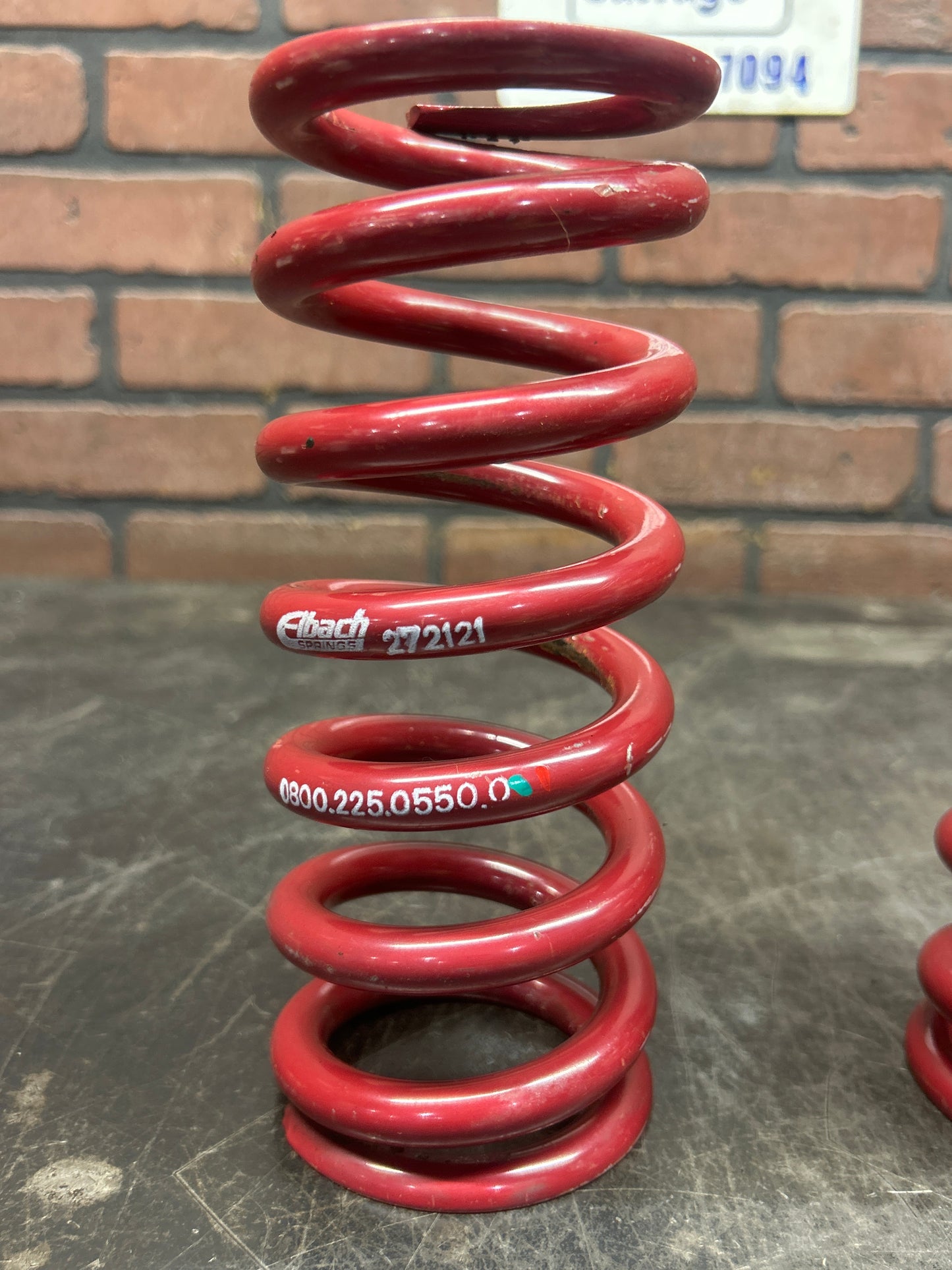 ERS Eibach Linear Main Spring Set Dia 2.25 in 8.00 in Rate 550lbs 0800.225.0550