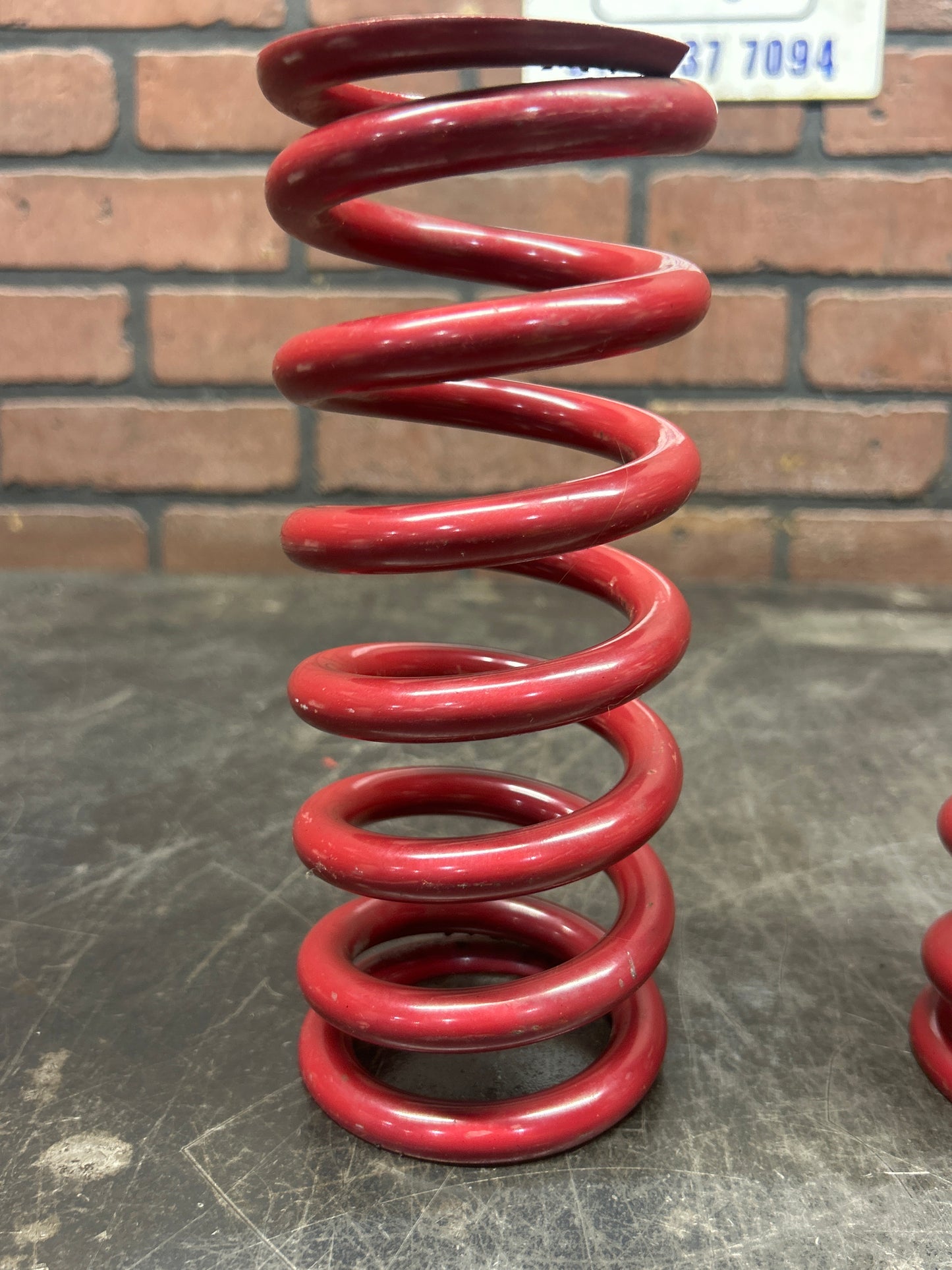 ERS Eibach Linear Main Spring Set Dia 2.25 in 8.00 in Rate 550lbs 0800.225.0550