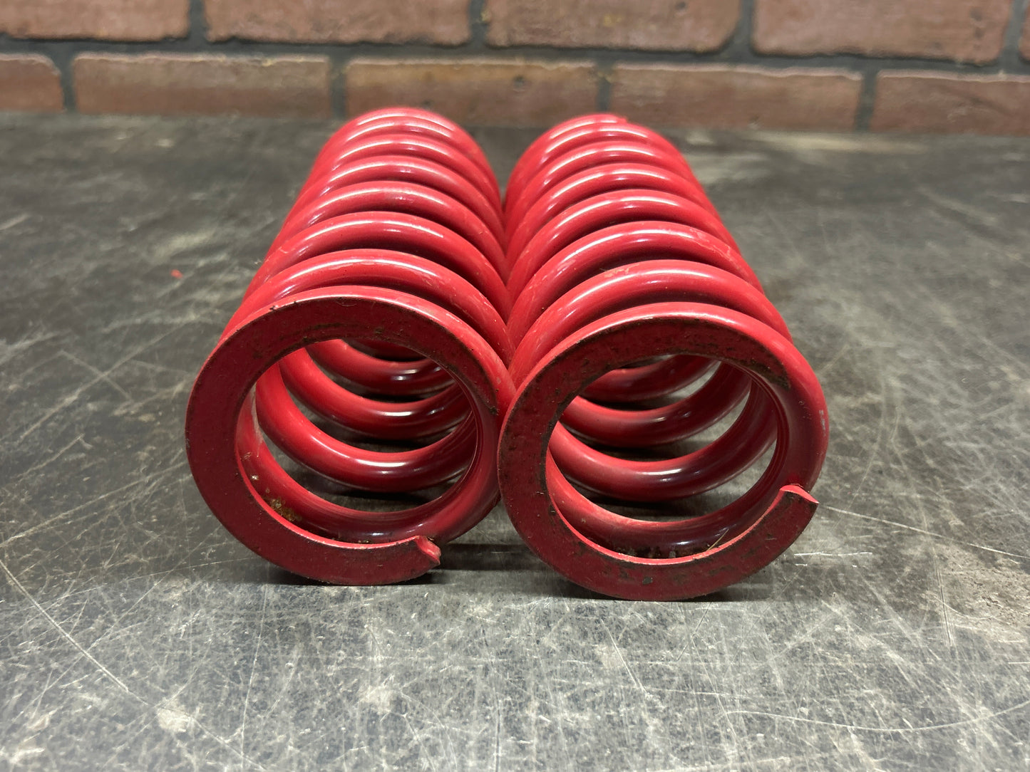 ERS Eibach Linear Main Spring Set Dia 2.25 in 8.00 in Rate 550lbs 0800.225.0550