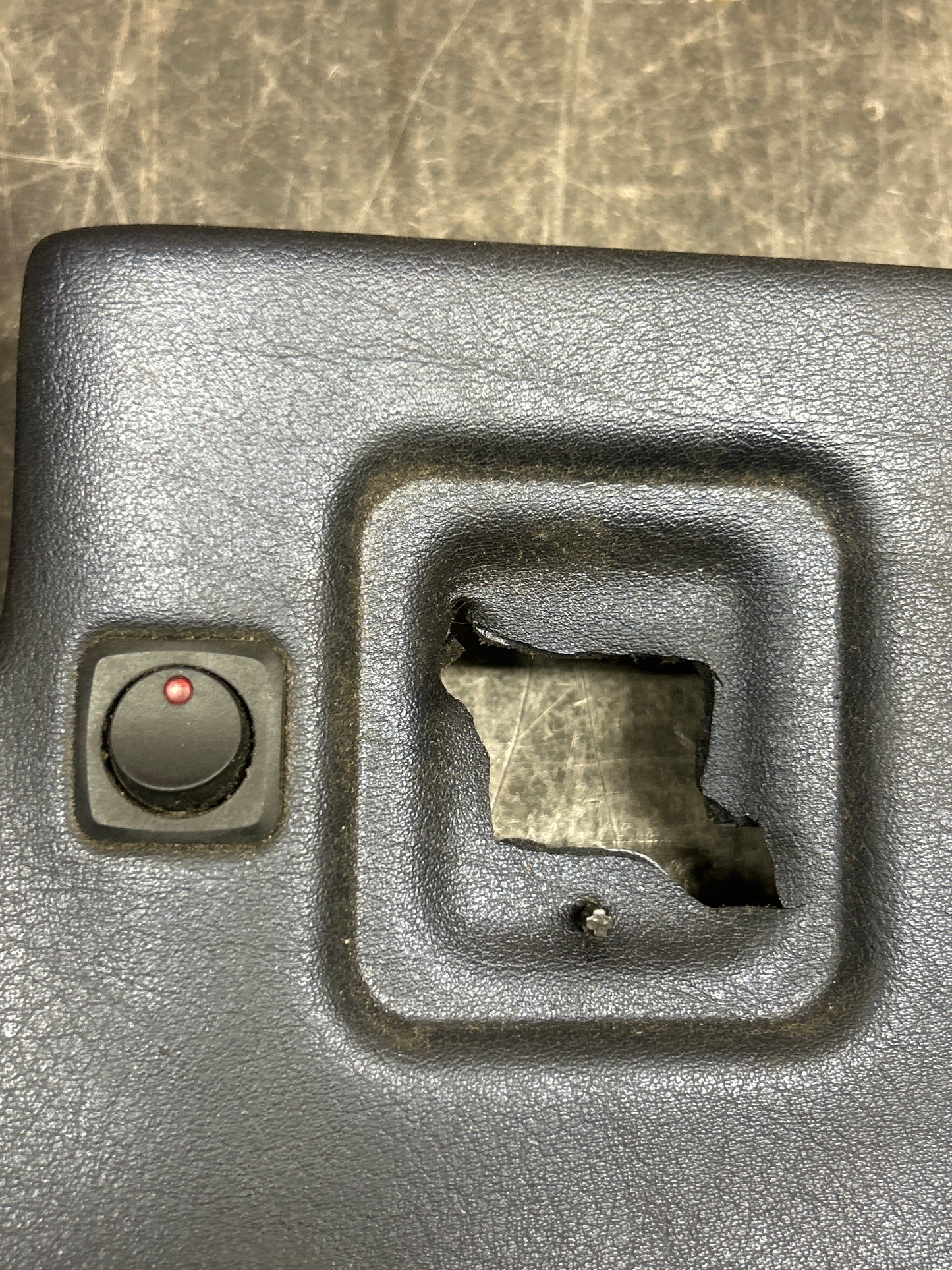 03-10 DODGE VIPER DRIVER KNEE BOLSTER DASH TRIM COVER OEM 04865559AA