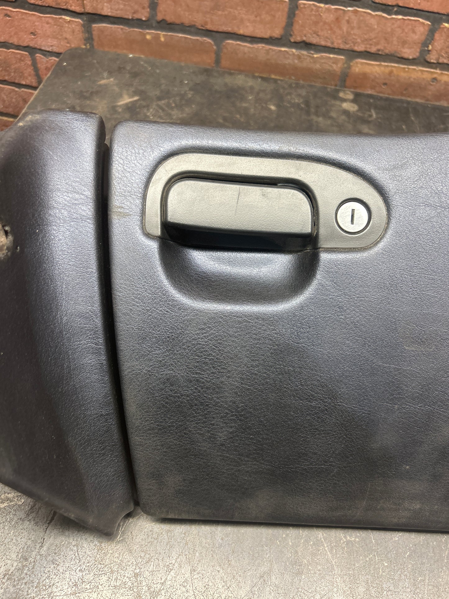 03-08 Dodge Viper Right-Side Passenger Instrument Panel With Glovebox 04865866AA