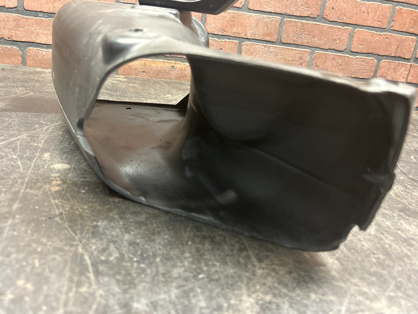 2015-2023 Dodge Charger Challenger Mopar Brake Cooling Air Duct Right 68228404AD