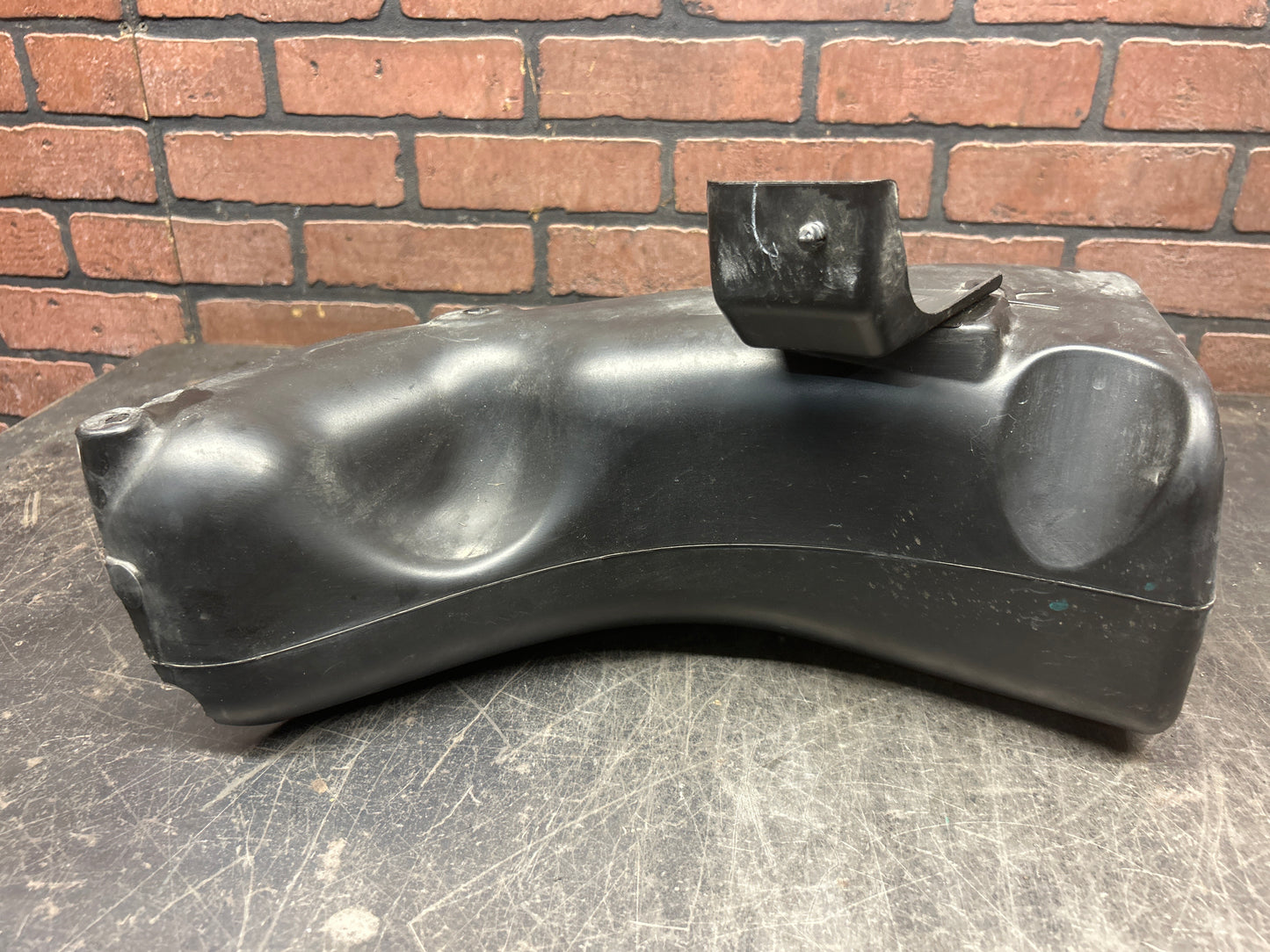 2015-2023 Dodge Charger Challenger Mopar Brake Cooling Air Duct Right 68228404AD