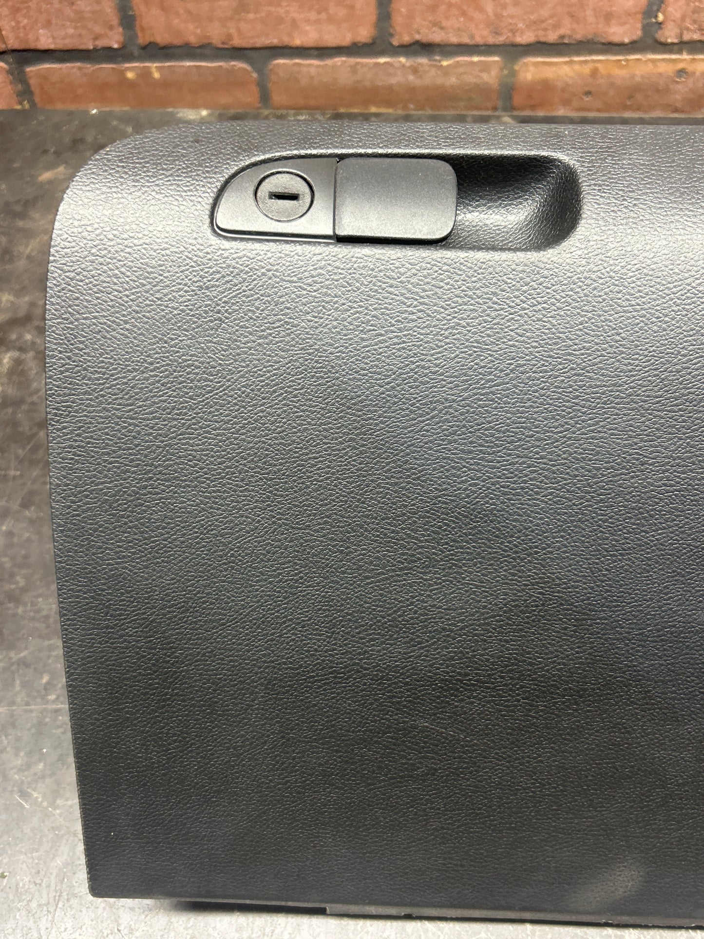 2011-2023 DODGE CHARGER DASHBOARD DASH COMPARTMENT GLOVE BOX OEM L0202645DX9AE