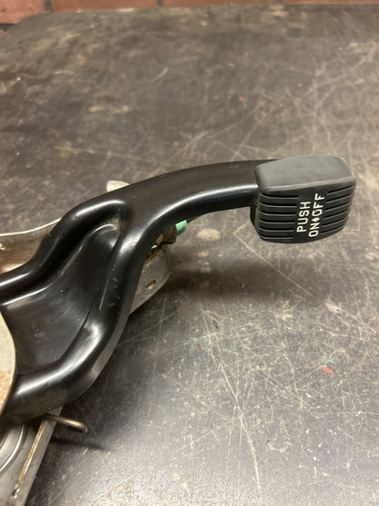 07-23 DODGE CHALLENGER CHARGER 300 EMERGENCY PARKING BRAKE PEDAL 04779478AI OEM