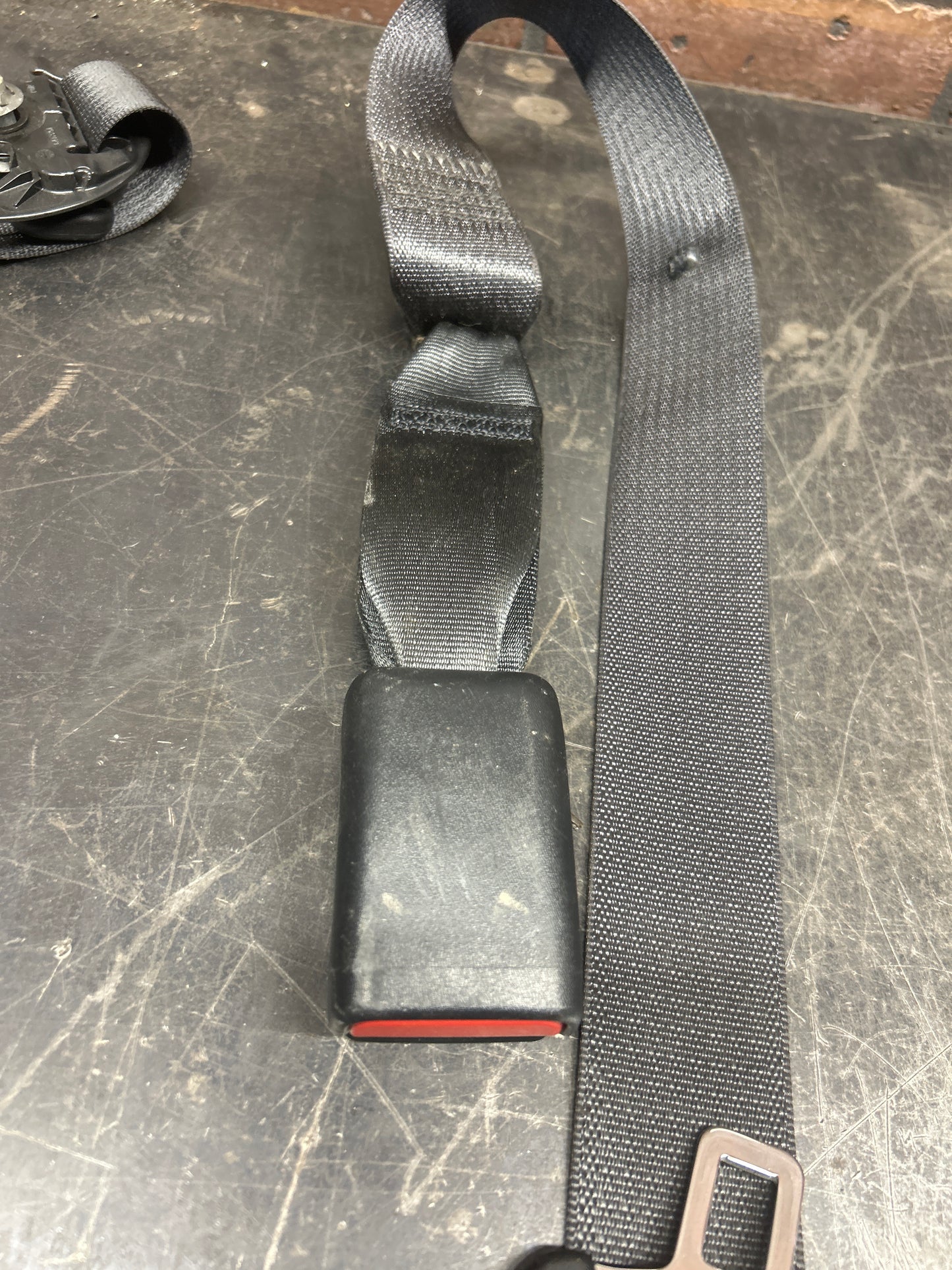 15-23 Challenger OEM LR Left RR Right Center Middle Rear Seat Belt Set Of Three