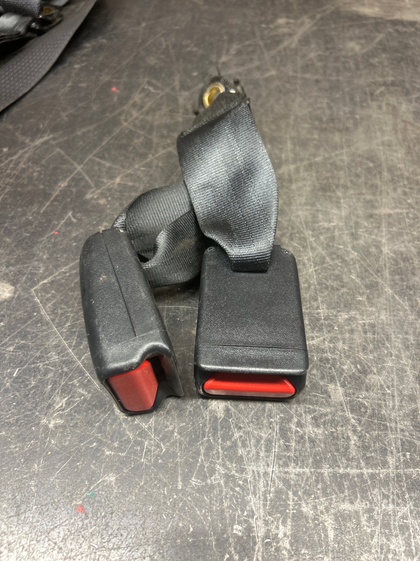15-23 Challenger OEM LR Left RR Right Center Middle Rear Seat Belt Set Of Three