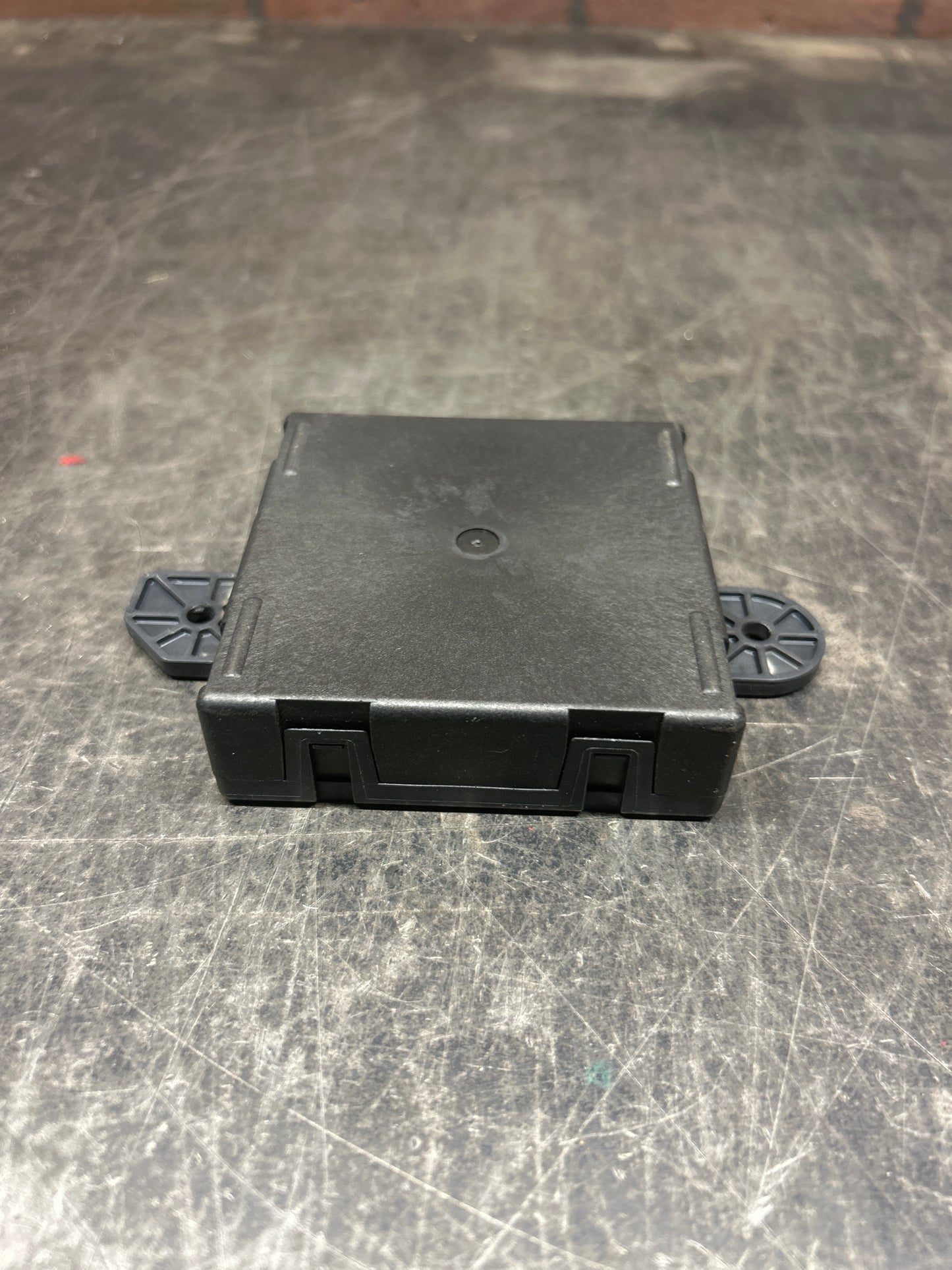 18-19 Dodge Challenger Right Door Control Module Control Unit Mopar 68353602AB