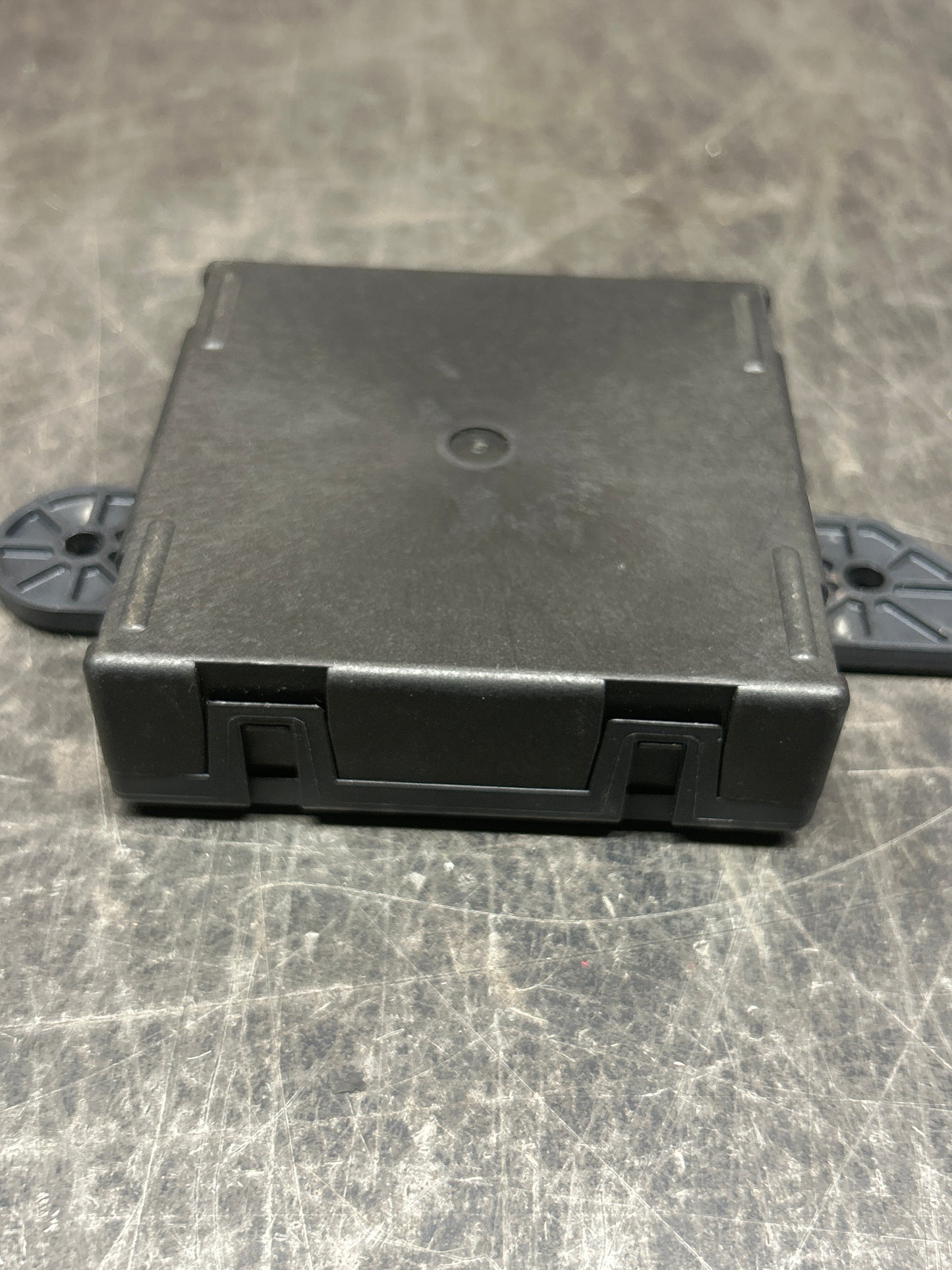 18-19 Dodge Challenger Right Door Control Module Control Unit Mopar 68353602AB