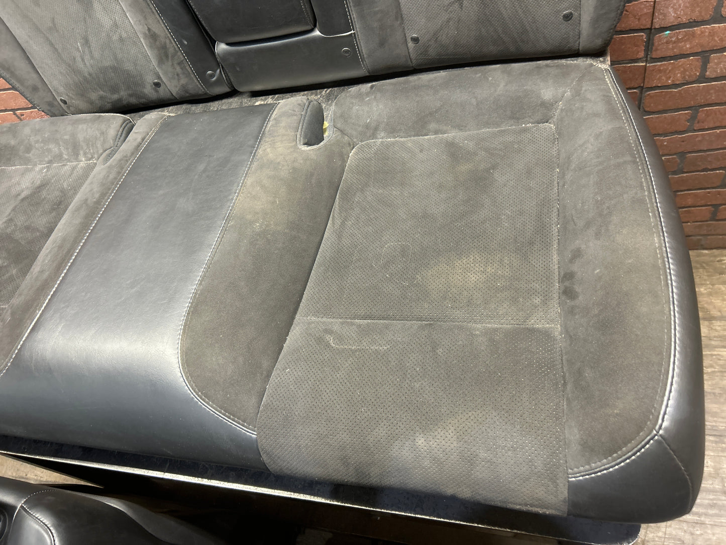 18-23 Dodge Challenger Scat Pack Black Suede/Alcantara Seats Front & Rear OEM