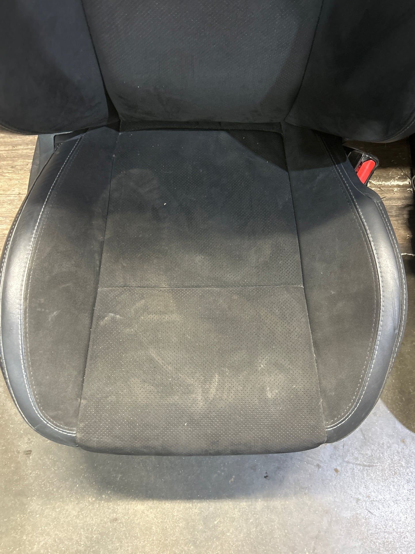 18-23 Dodge Challenger Scat Pack Black Suede/Alcantara Seats Front & Rear OEM