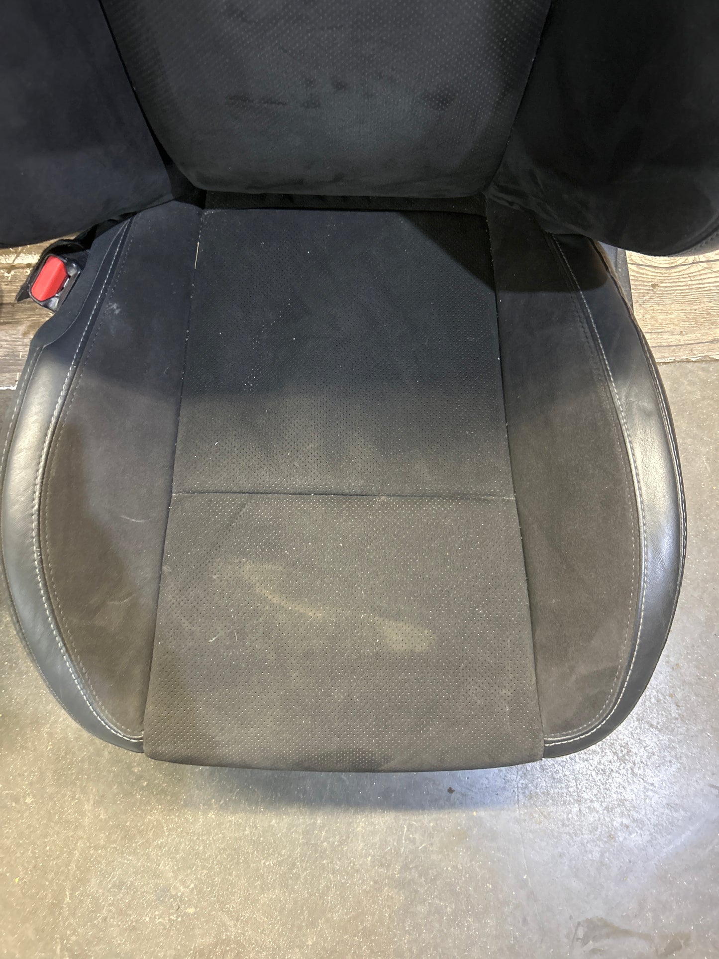 18-23 Dodge Challenger Scat Pack Black Suede/Alcantara Seats Front & Rear OEM