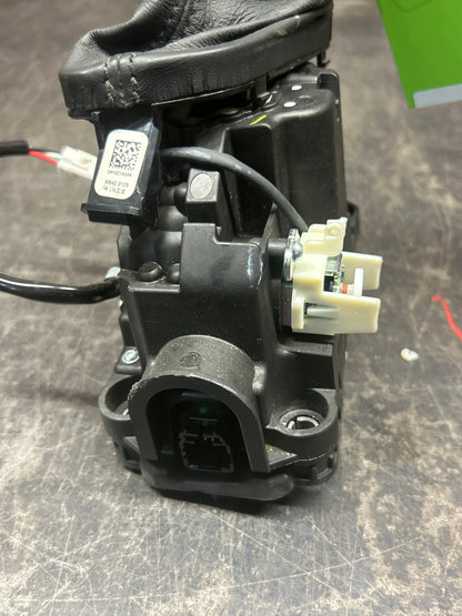 15-23 Dodge Challenger Charger Transmission Shifter Gear Selector 04670717AB